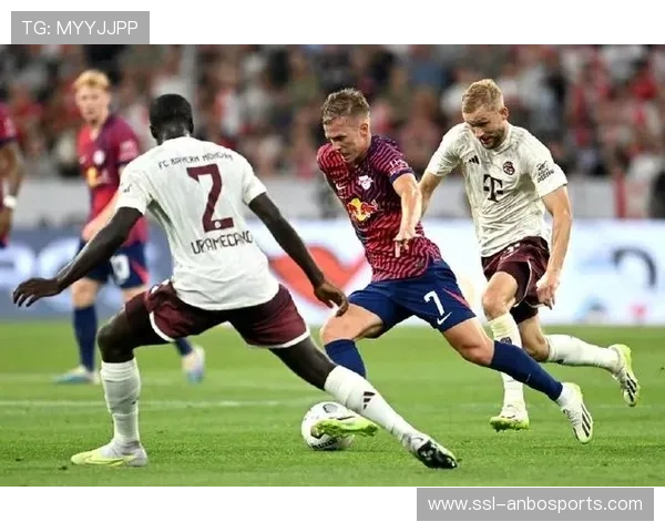 莱比锡红牛对阵法兰克福,主队中场核心奥尔莫伤愈回归训练